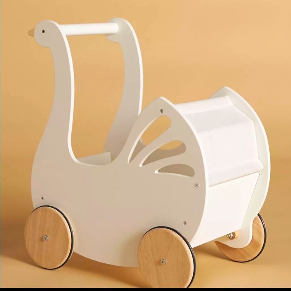 Anthropology sweet dreams Pram. Price firm. - Picture 4 of 5